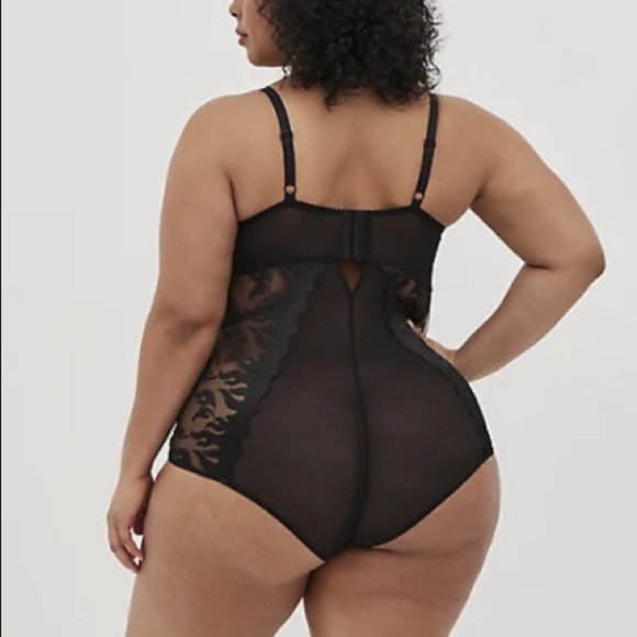 TORRID NWT UNLINED UNDERWIRE BODYSUIT - EMBROIDERED FLAMES BLACK - Picture 5 of 6